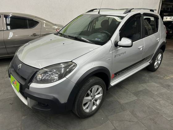 RENAULT SANDERO 1.6 STEPWAY 8V FLEX 4P MANUAL RENAULT SANDERO 1.6 STEPWAY 8V FLEX 4P MANUAL